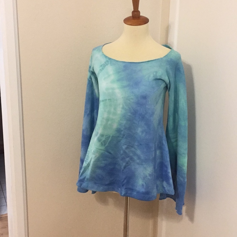 XS‎ NWOT LOVE TANJANE Sweater EE31 2614